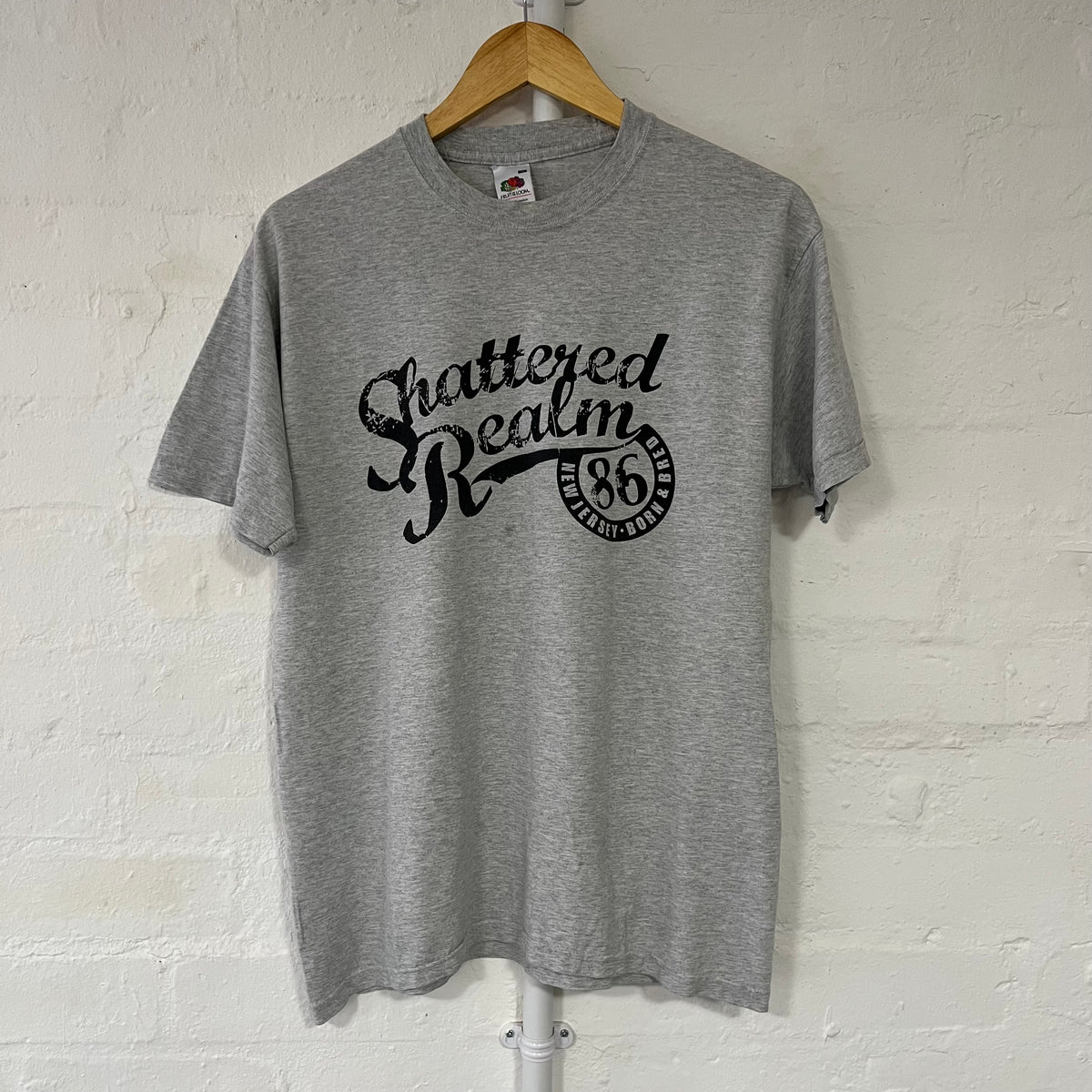 Shattered Realm Band T-Shirt Medium 2000s Hardcore