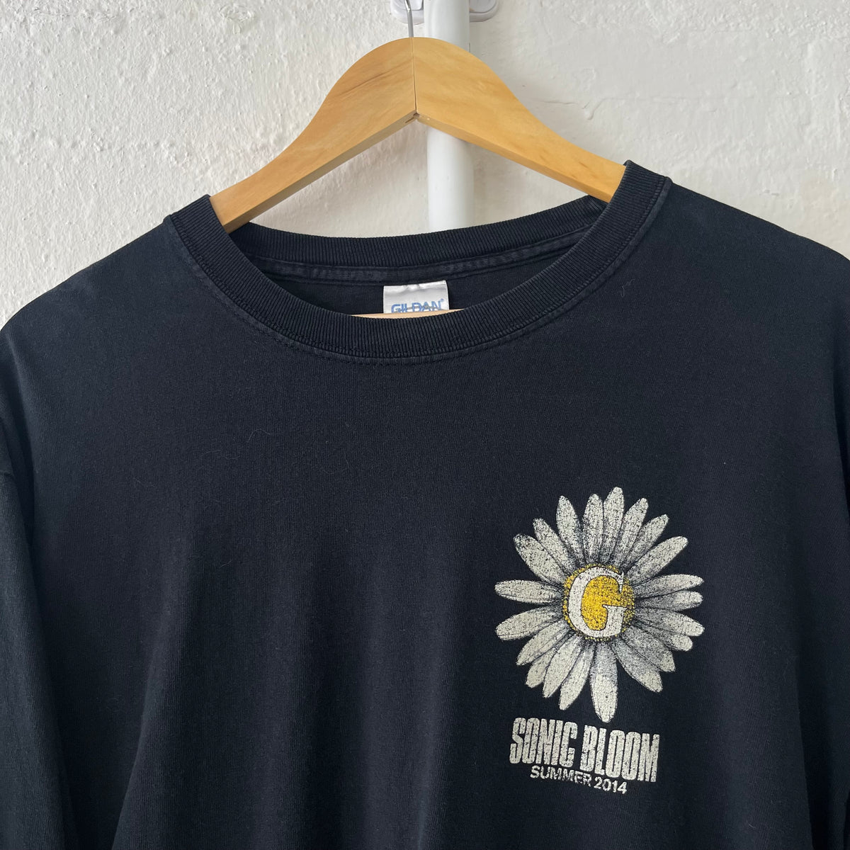 Give Sonic Bloom Revelation Records Longsleeve hardcore Band T-Shirt Large 2014