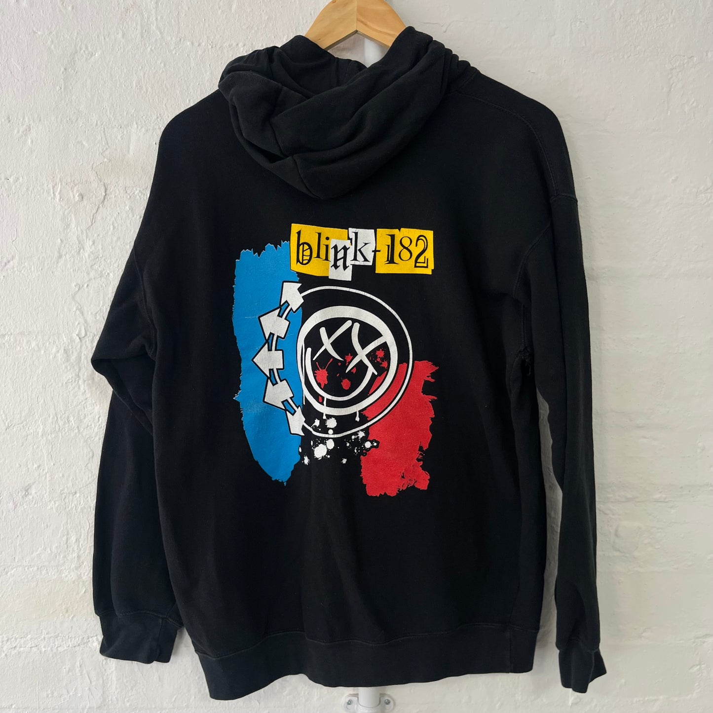 Blink 182 Band Hoodie Medium