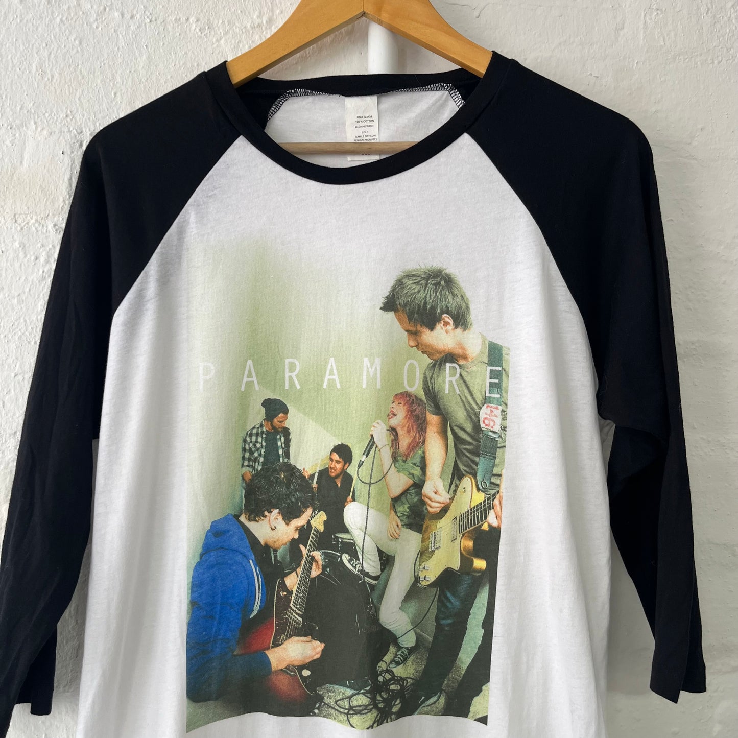 Paramore Raglan 3/4 Longsleeve Band T-Shirt Large 2000s