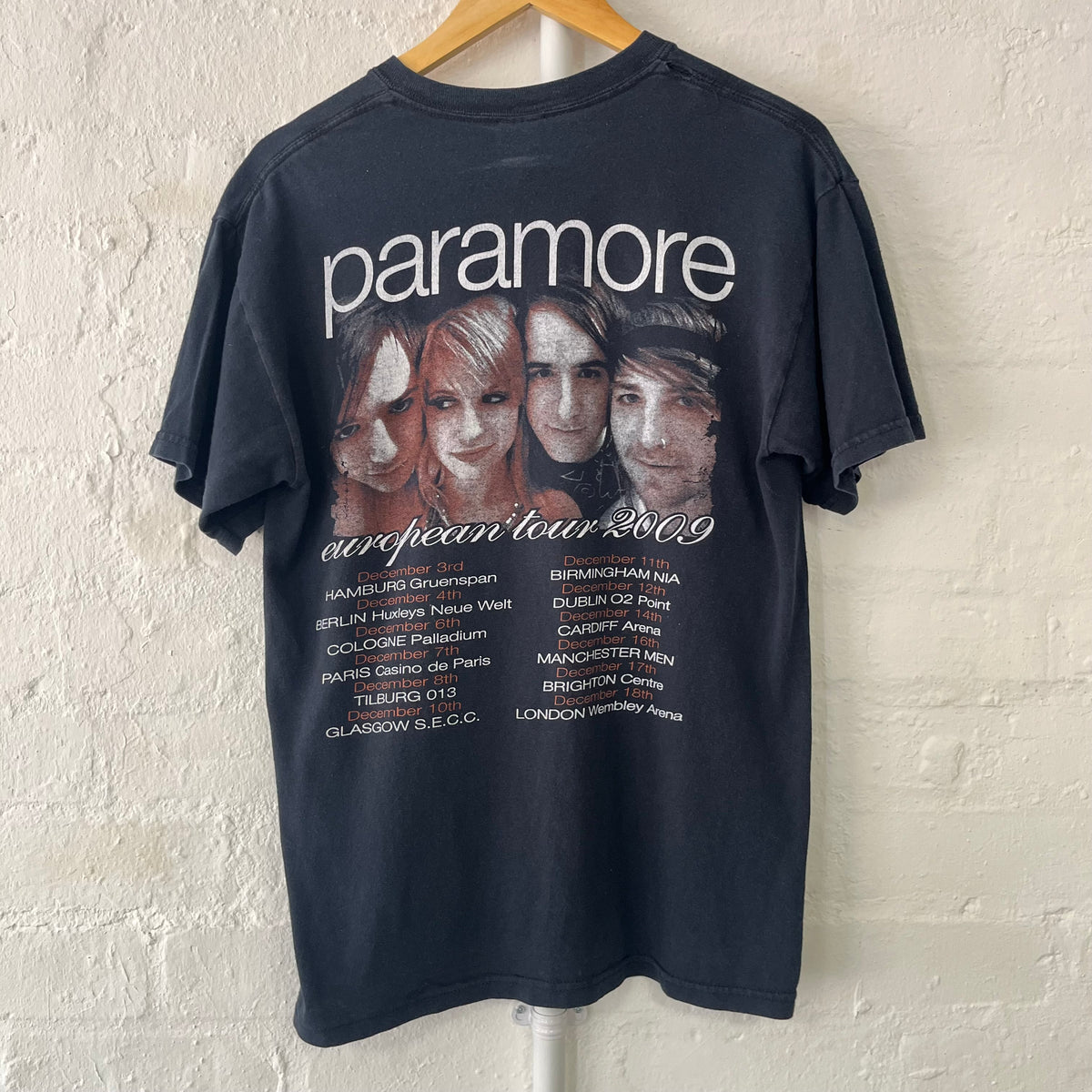 Paramore Brand New Eyes European Tour Band T-Shirt Medium 2009