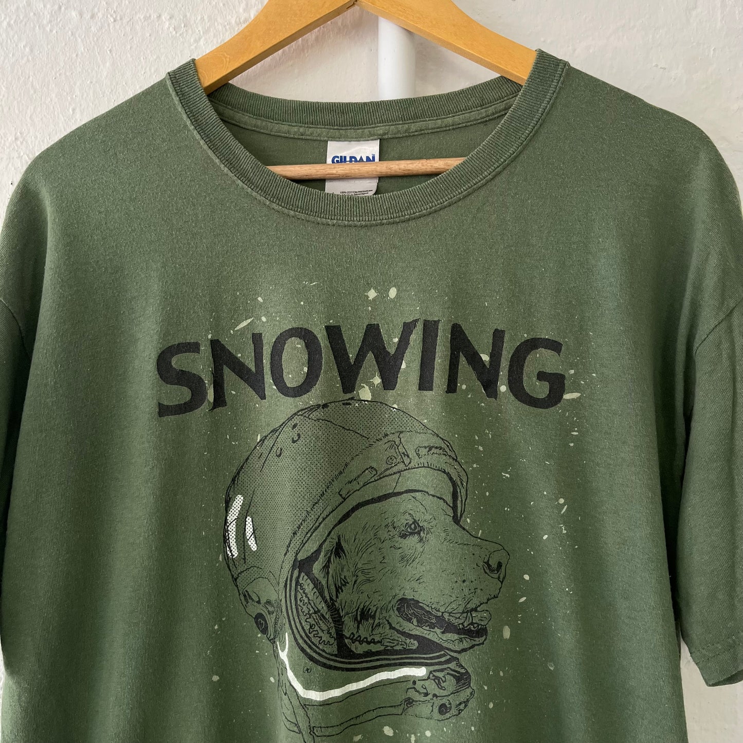 Snowing Band T-Shirt Large