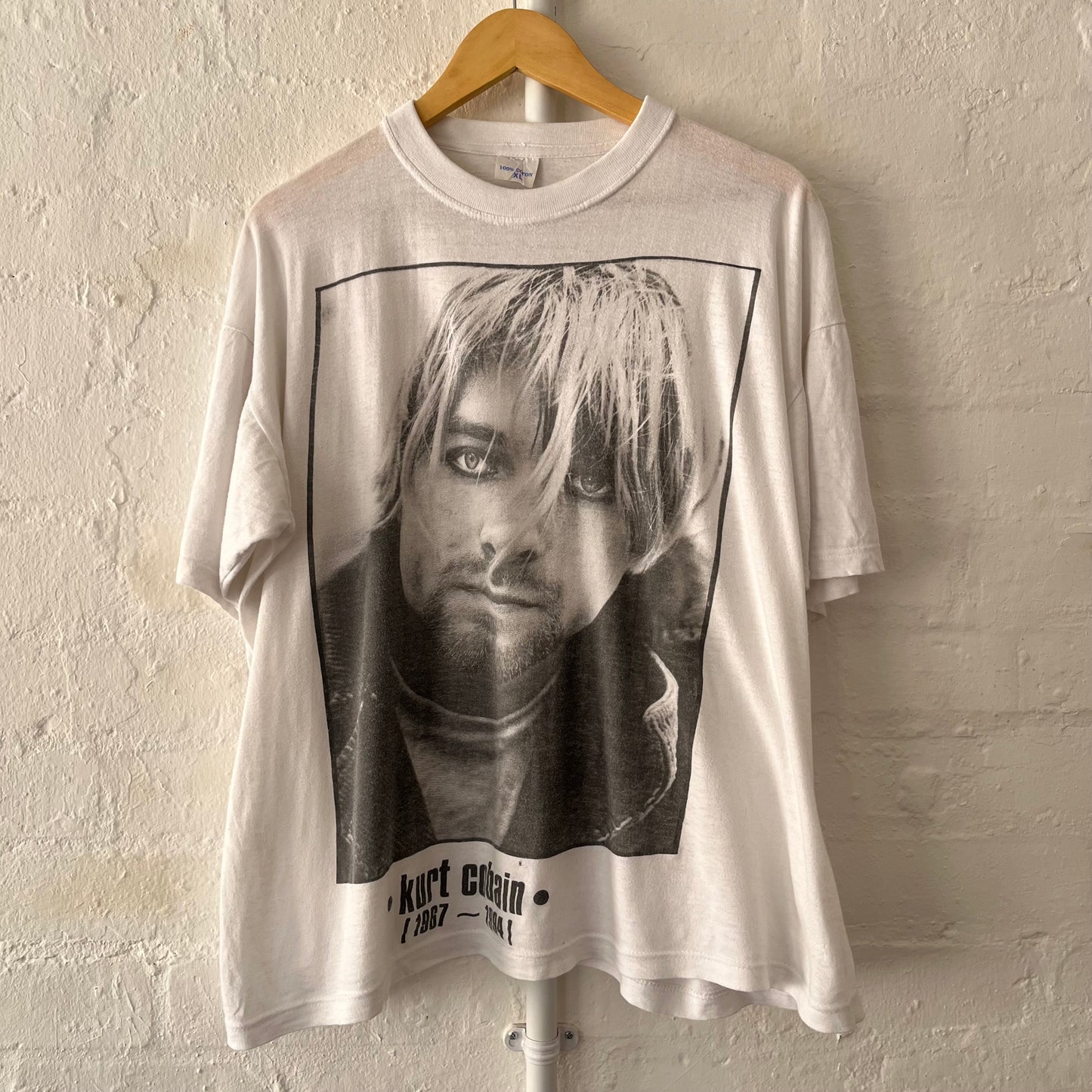 Nirvana Kurt Cobain Memorial T-Shirt XL 90s