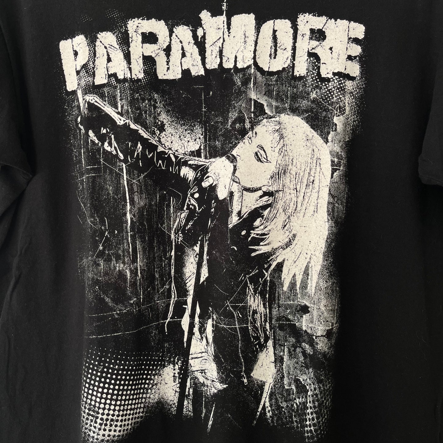 Paramore Band T-Shirt Large