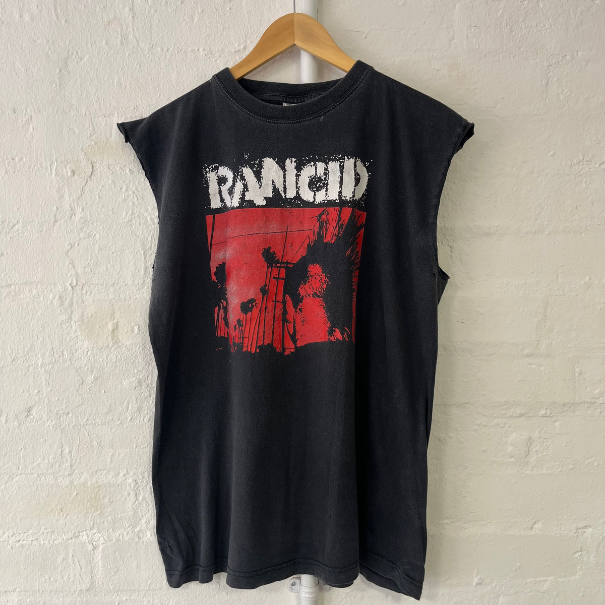 Rancid Vest/Cut Off Band T-Shirt Large 2000s Punk
